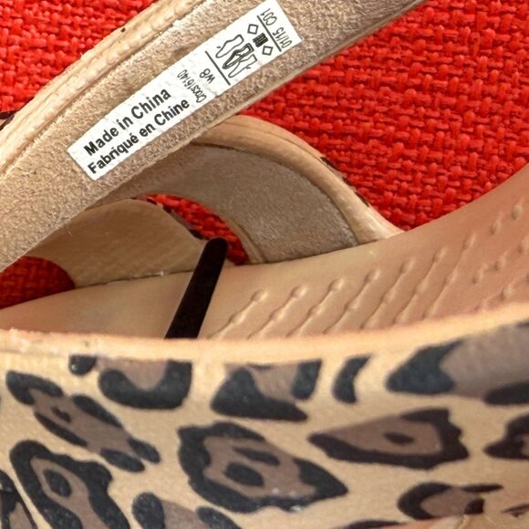Crocs Women's Cyprus IV Leopard Heels - Womens Size 8 US - Gently Used - Picture 9 of 9